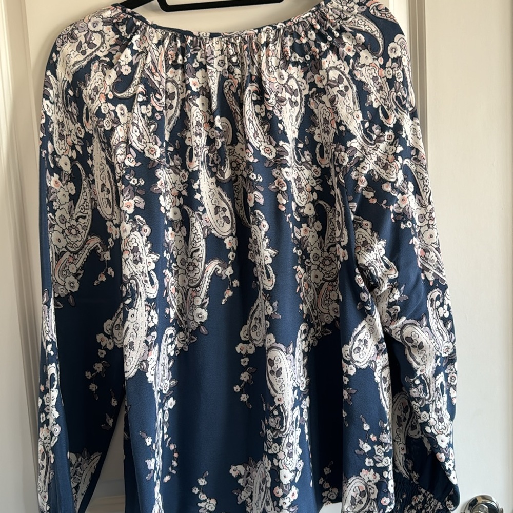 Lovestich blouse, size large. - Picture 5 of 6